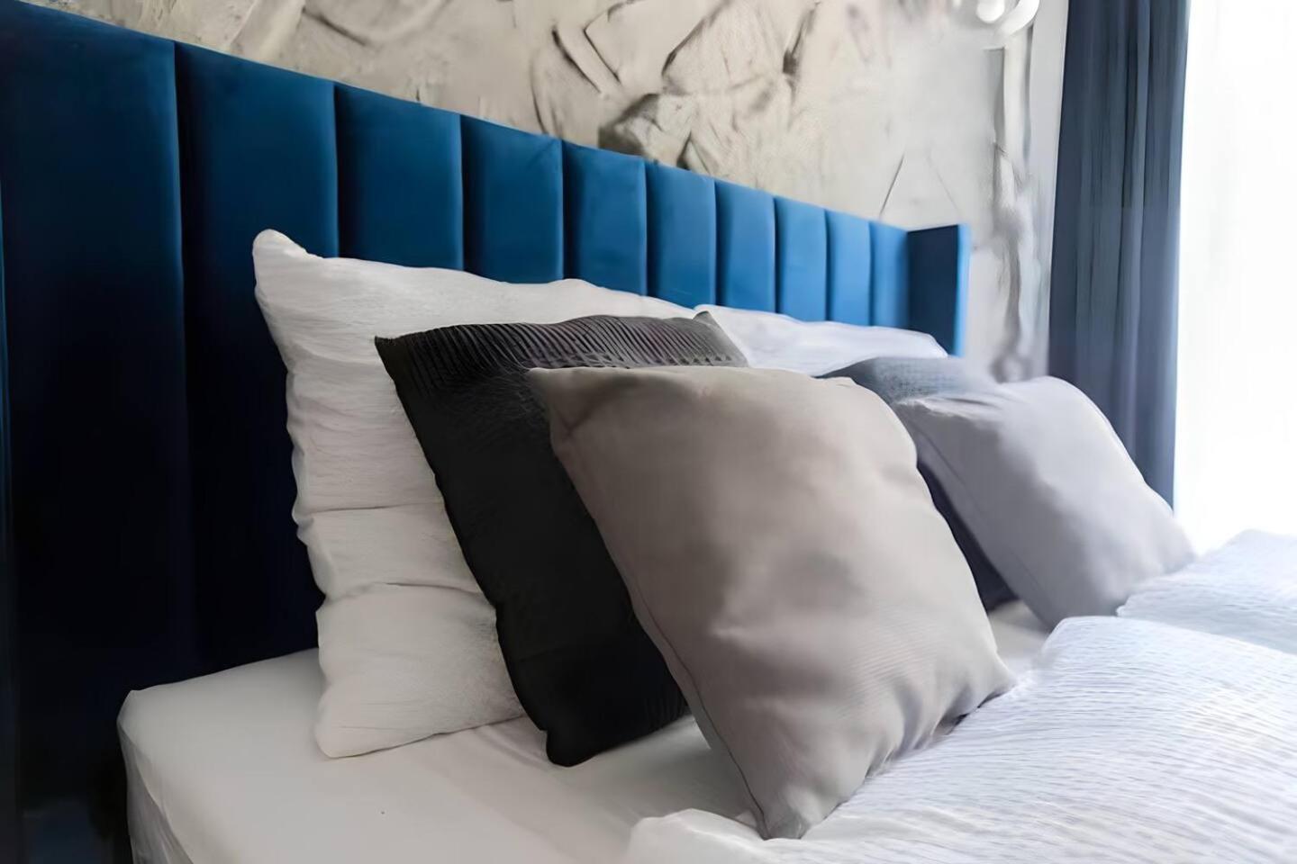Appartement Fast Wifi - 3 Min Walk To Metro - On-site Parking For 19,90 Eur *