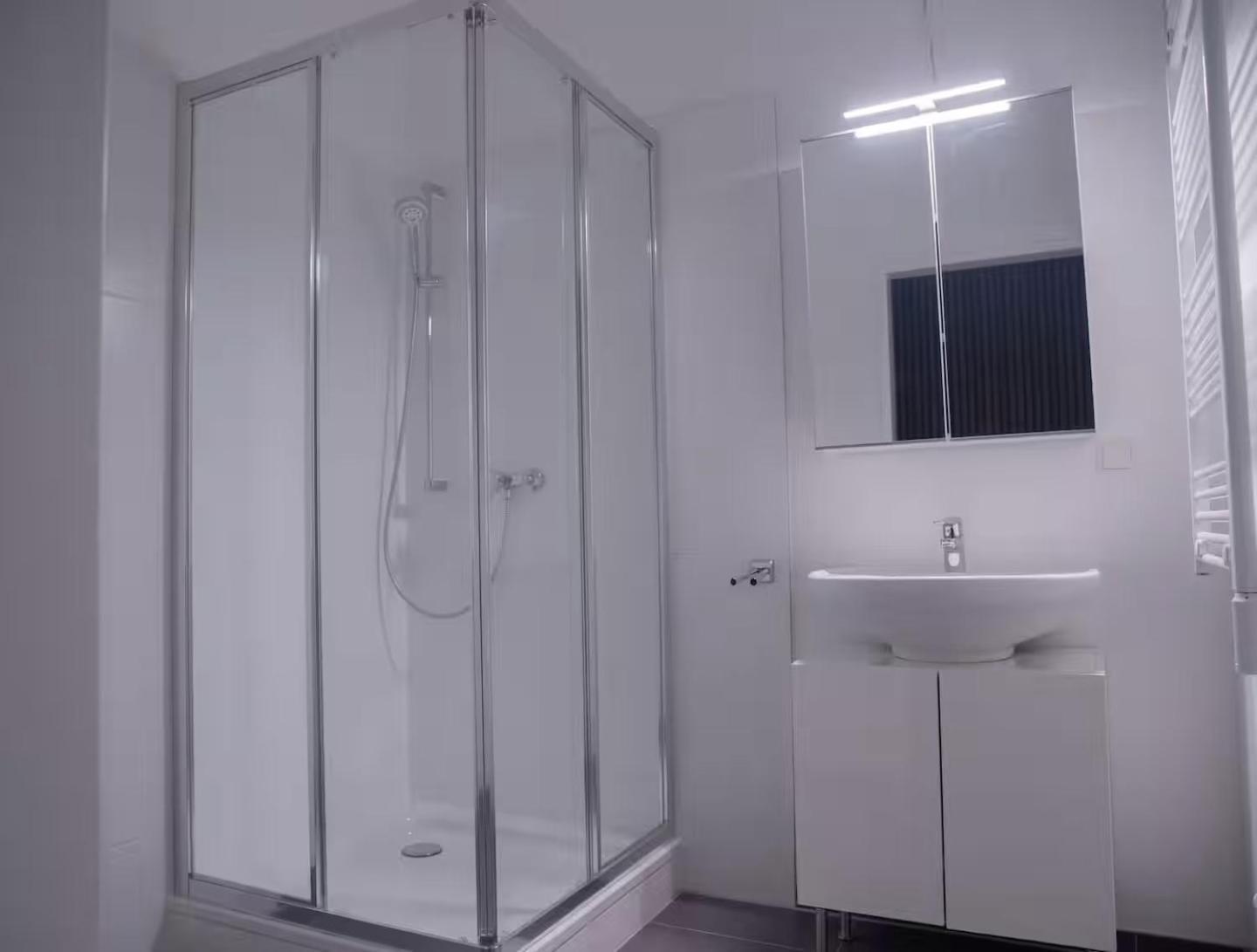 Fast Wifi - 3 Min Walk To Metro - On-site Parking For 19,90 Eur Appartement