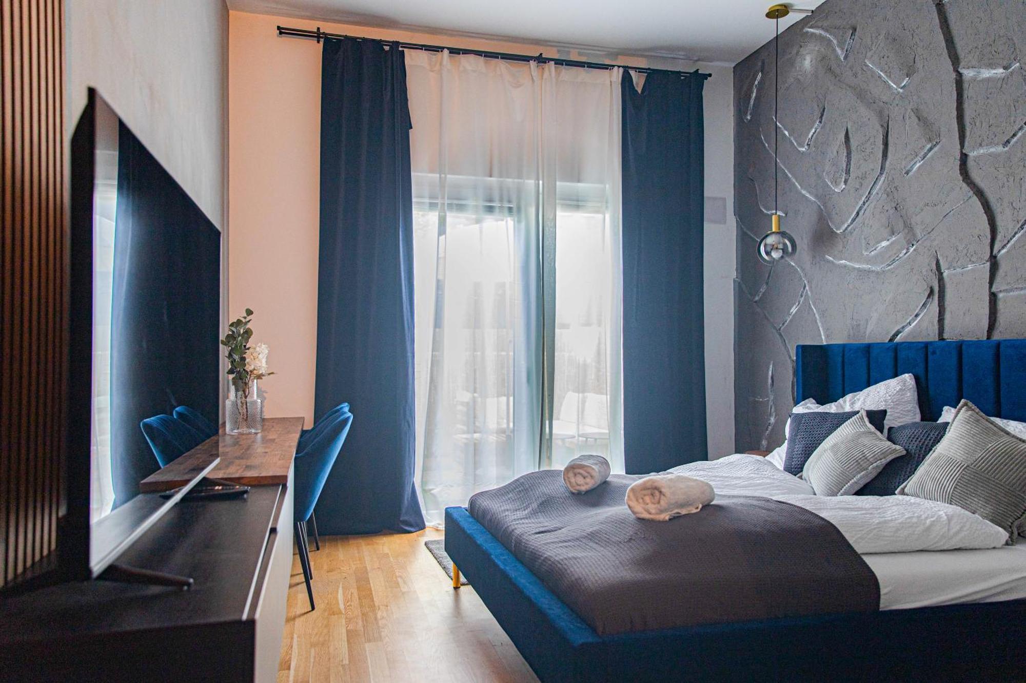 Fast Wifi - 3 Min Walk To Metro - On-site Parking For 19,90 Eur *